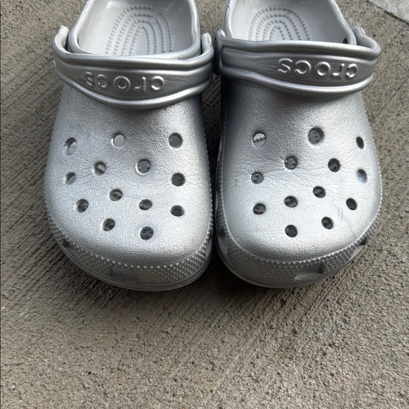 Crocs - Picture 4 of 9